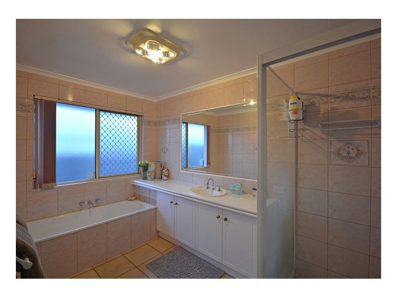 5 Stevens Close, Kawungan QLD 4655