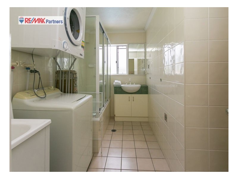 17/407 Esplanade, Torquay QLD 4655