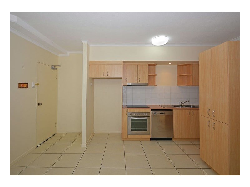 1/70 Main Street, Pialba QLD 4655