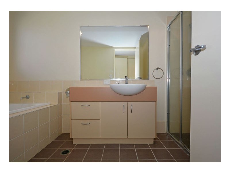 1/70 Main Street, Pialba QLD 4655