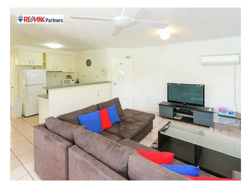 9/407 Esplanade, Torquay QLD 4655