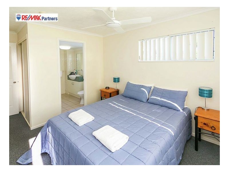 9/407 Esplanade, Torquay QLD 4655