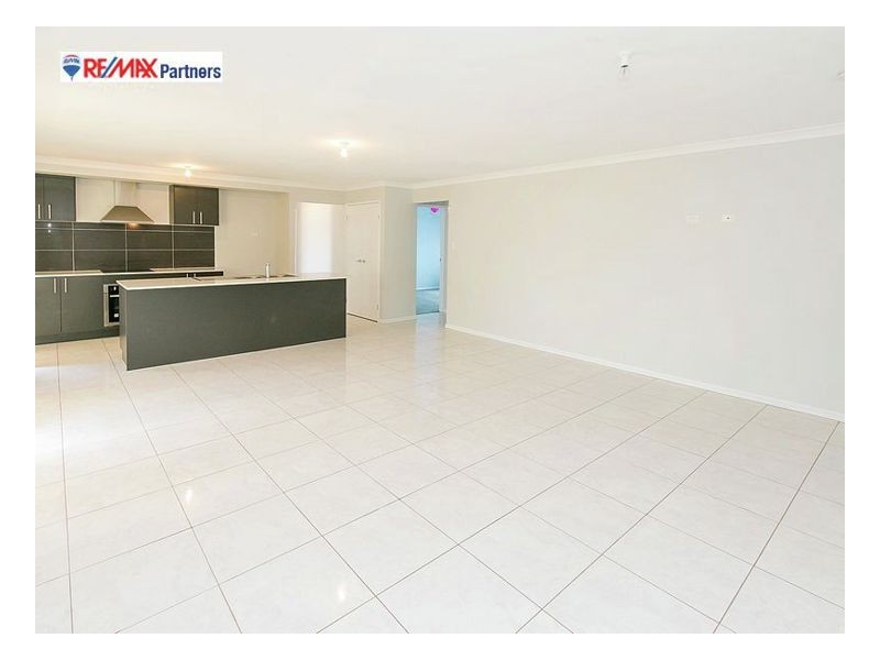 2 Lawson Dr, Tinana QLD 4650