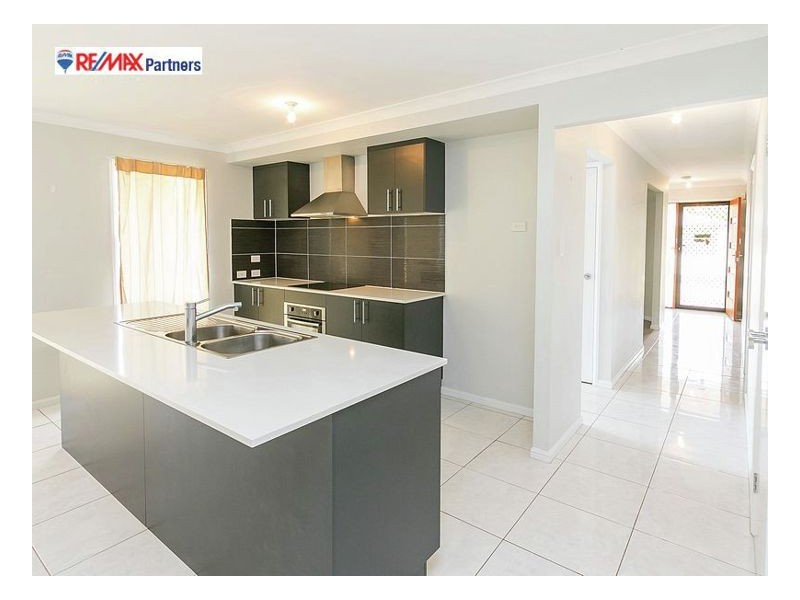 2 Lawson Dr, Tinana QLD 4650