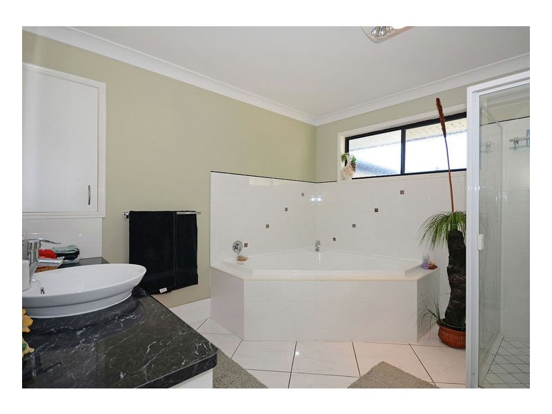 12 Avery Court, Dundowran Beach QLD 4655