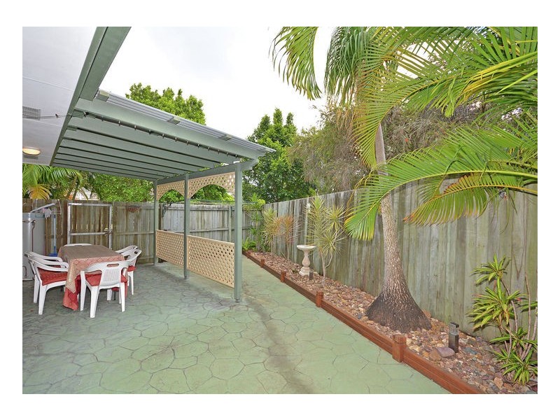 1/14 Beach Road, Pialba QLD 4655