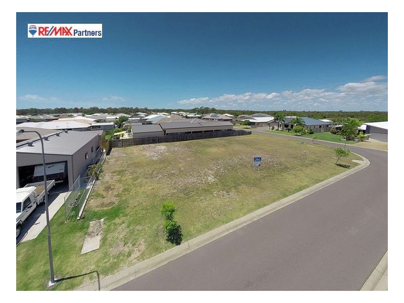 1 Michael Way, Burrum Heads QLD 4659