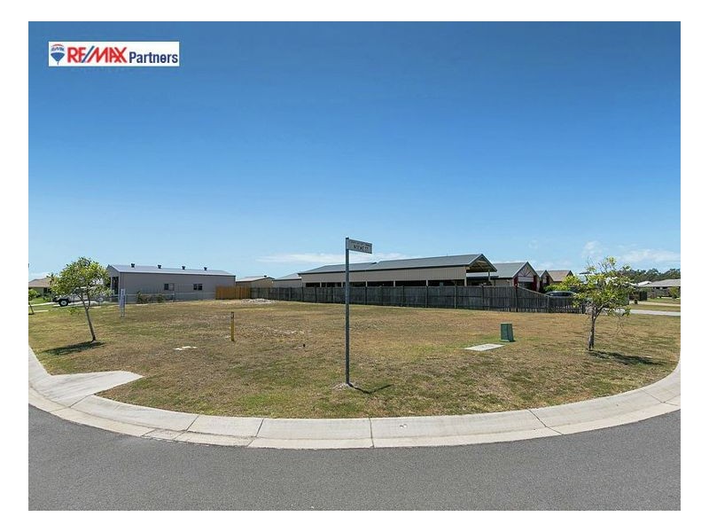 1 Michael Way, Burrum Heads QLD 4659