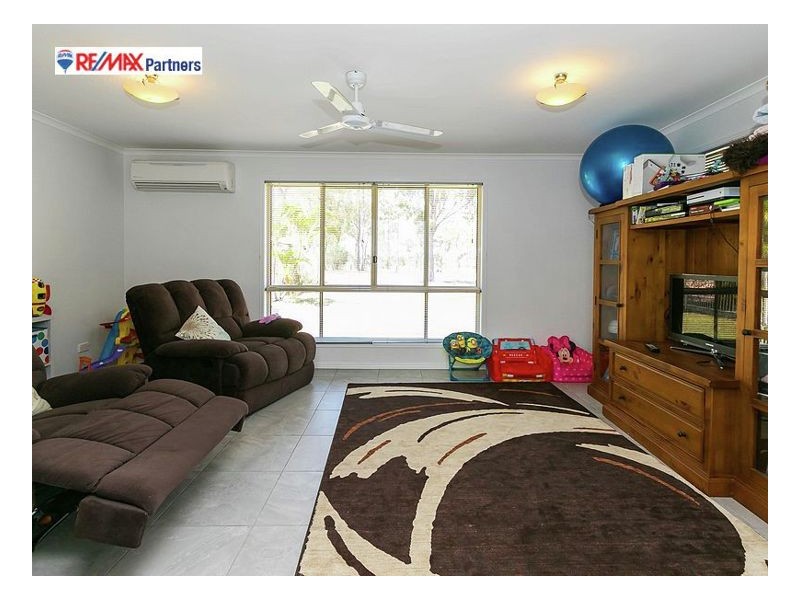 10 Oakes Drive, Burrum Heads QLD 4659
