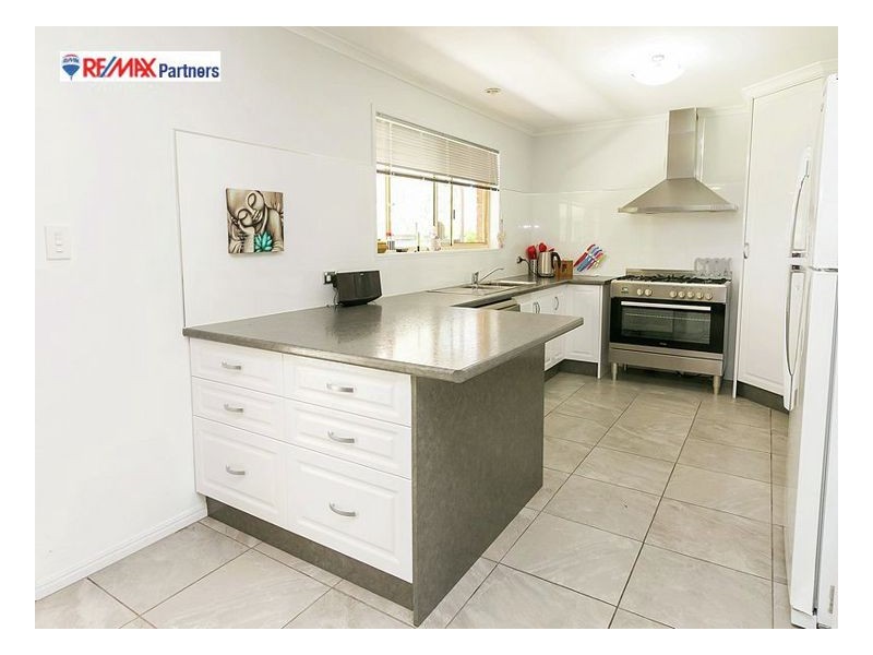 10 Oakes Drive, Burrum Heads QLD 4659