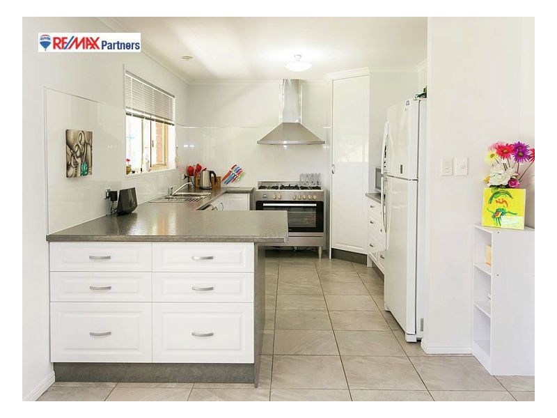 10 Oakes Drive, Burrum Heads QLD 4659