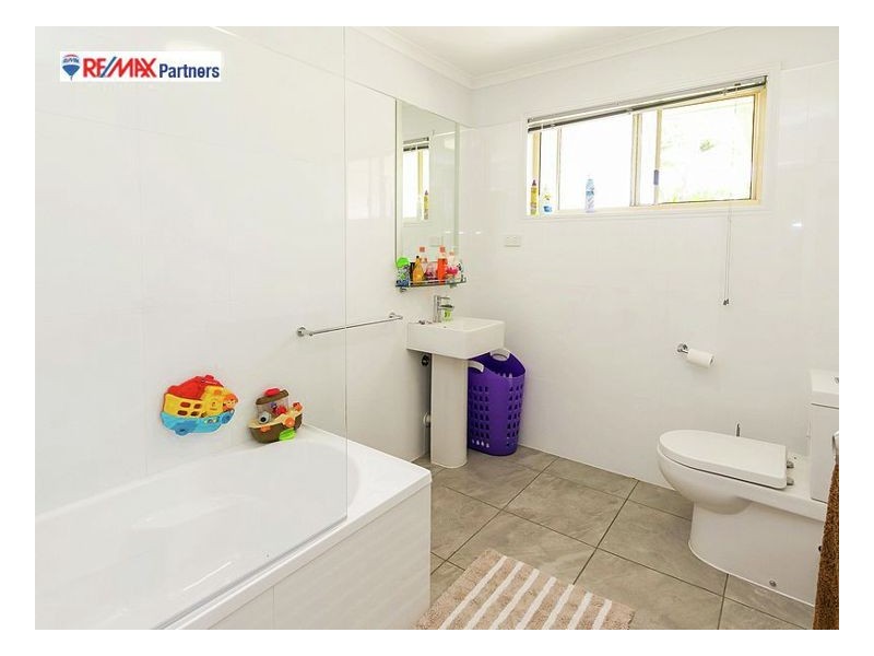 10 Oakes Drive, Burrum Heads QLD 4659