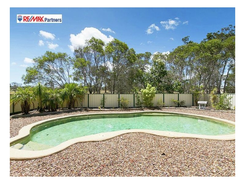10 Oakes Drive, Burrum Heads QLD 4659