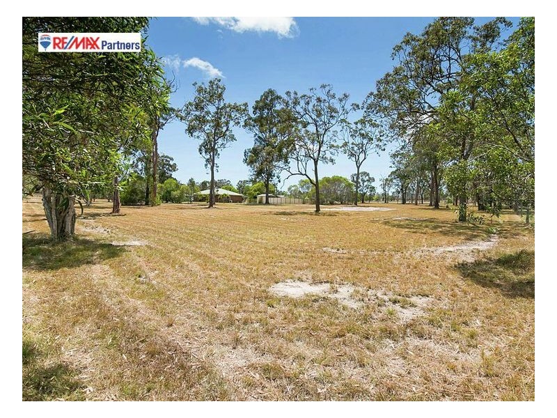 10 Oakes Drive, Burrum Heads QLD 4659