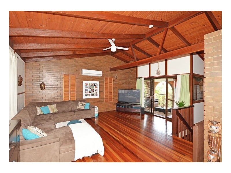 28 Zephyr Street, Scarness QLD 4655