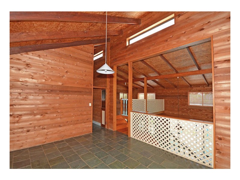17 Jacqueline Drive, Pacific Haven QLD 4659