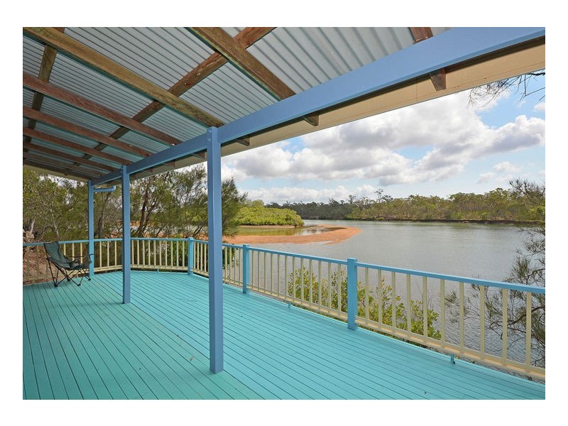 17 Jacqueline Drive, Pacific Haven QLD 4659