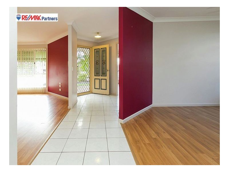 17 Whimbrel Grove, Eli Waters QLD 4655