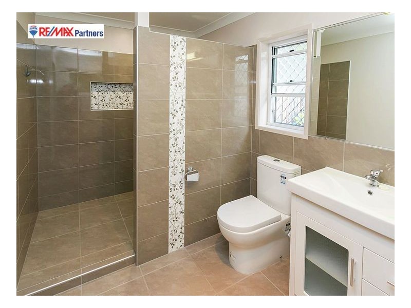 17 Whimbrel Grove, Eli Waters QLD 4655