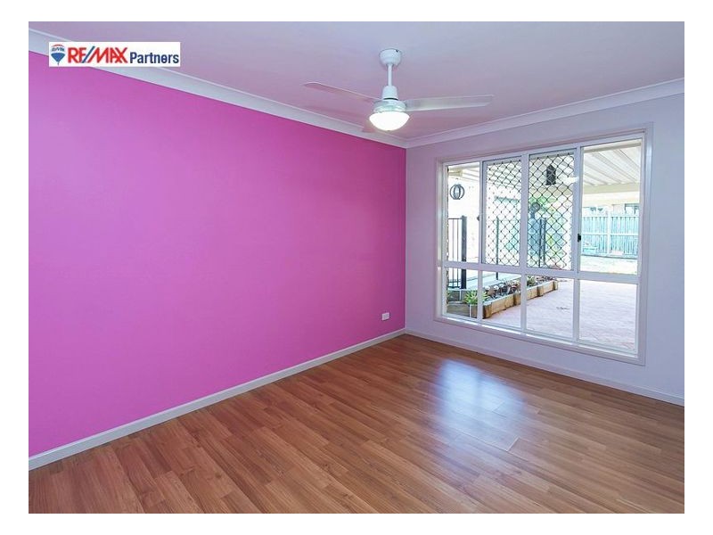 17 Whimbrel Grove, Eli Waters QLD 4655