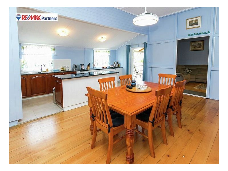 8-10 Whitley St, Howard QLD 4659