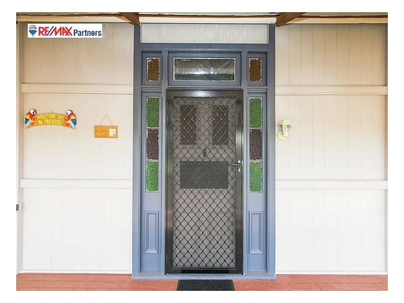 8-10 Whitley St, Howard QLD 4659