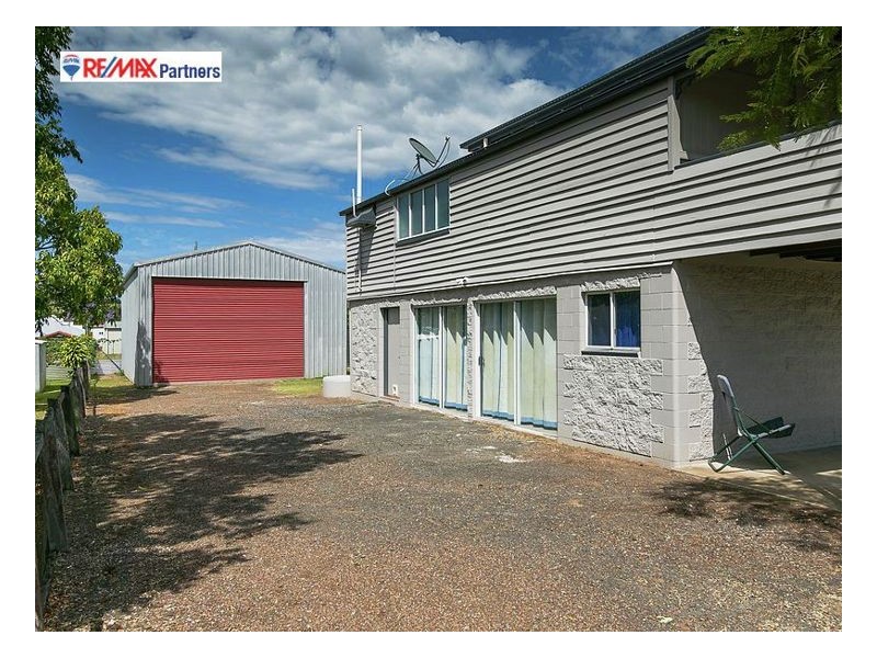 8-10 Whitley St, Howard QLD 4659