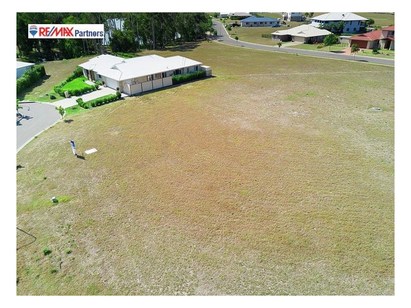 7 Fulmar Ct, Burrum Heads QLD 4659