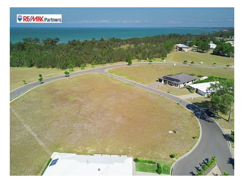 7 Fulmar Ct, Burrum Heads QLD 4659