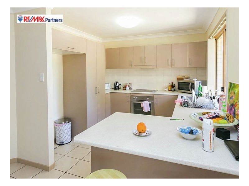 2/36A Tavistock Street, Torquay QLD 4655