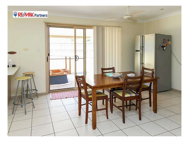 2/36A Tavistock Street, Torquay QLD 4655