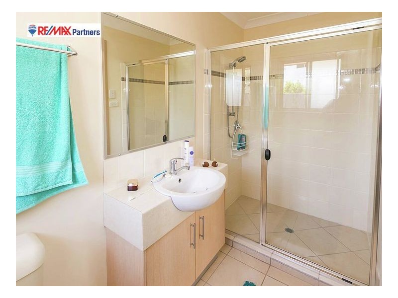 2/36A Tavistock Street, Torquay QLD 4655