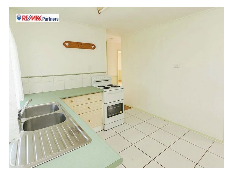 2 John Street, Scarness QLD 4655