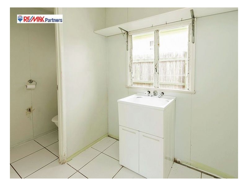 2 John Street, Scarness QLD 4655