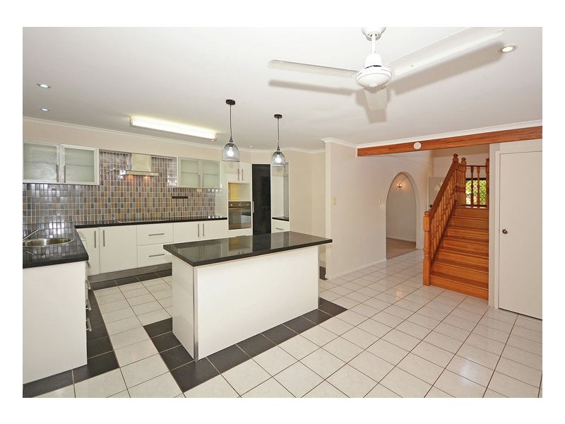 131 Burrum Street, Burrum Heads QLD 4659
