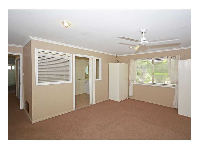 131 Burrum Street, Burrum Heads QLD 4659