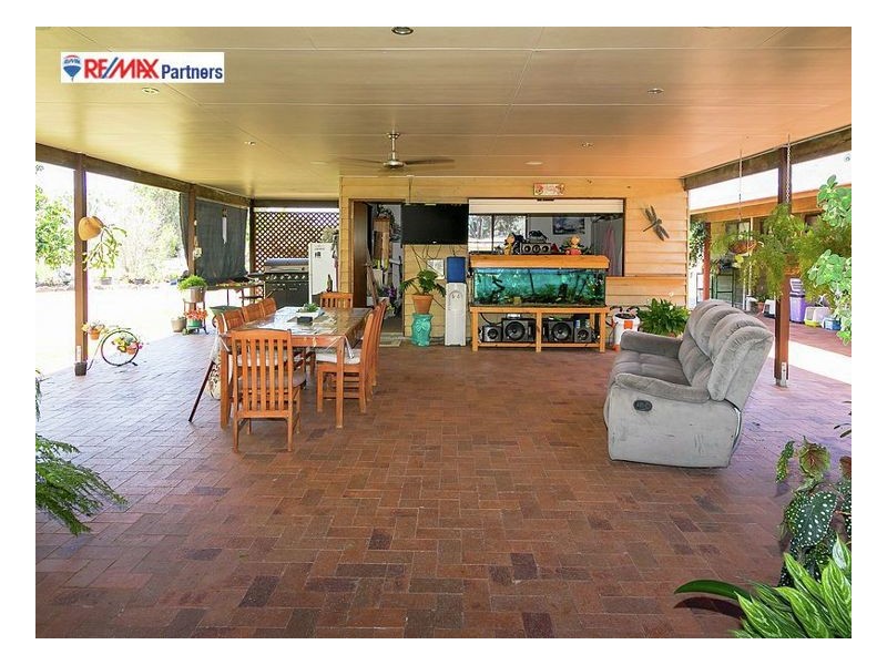 39 Smith Road, Howard QLD 4659