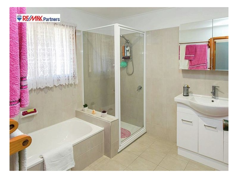39 Smith Road, Howard QLD 4659