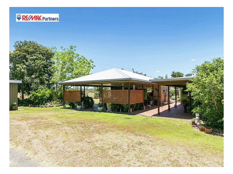 39 Smith Road, Howard QLD 4659