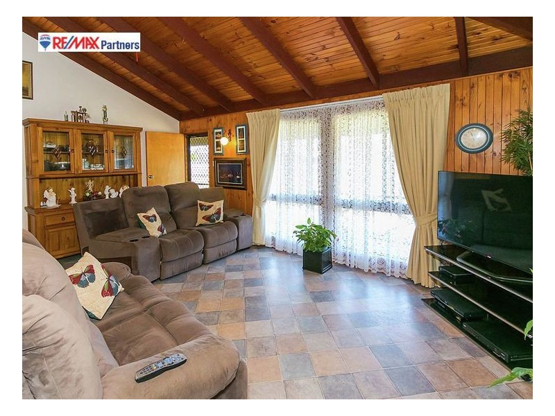 39 Smith Road, Howard QLD 4659