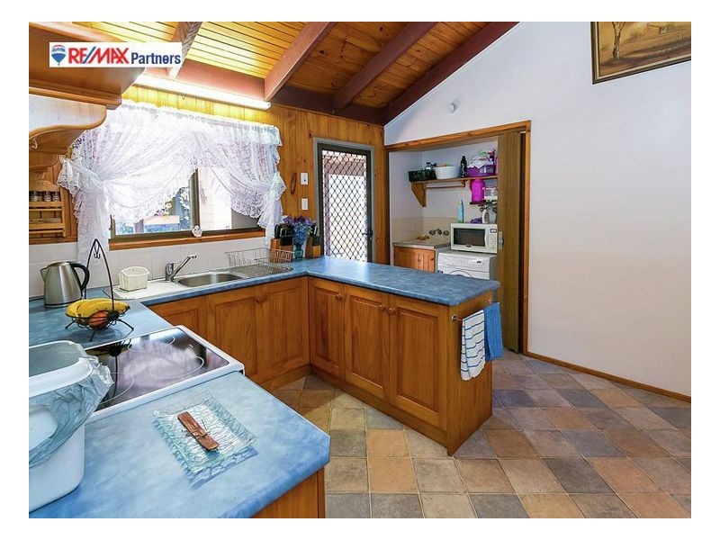 39 Smith Road, Howard QLD 4659