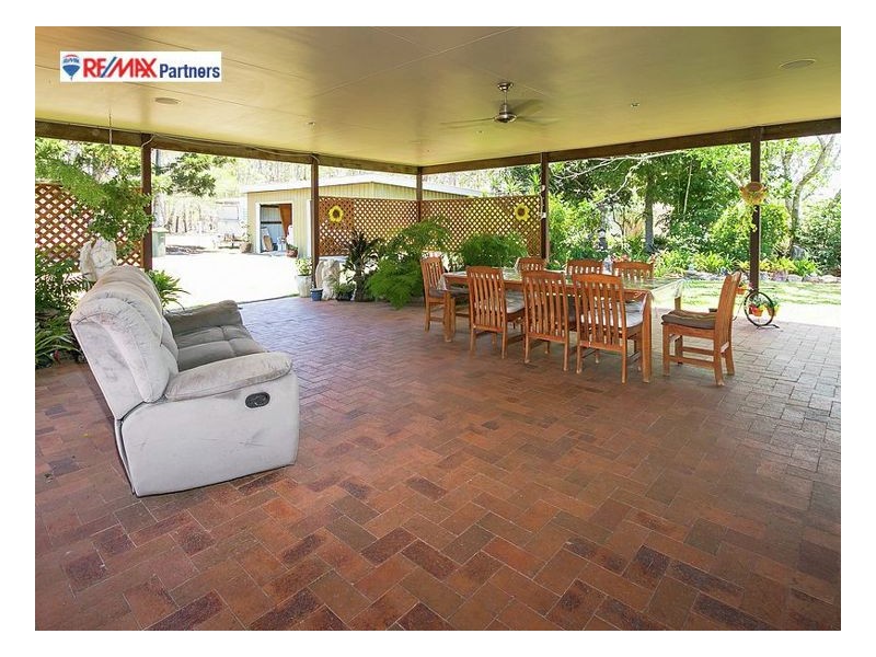 39 Smith Road, Howard QLD 4659