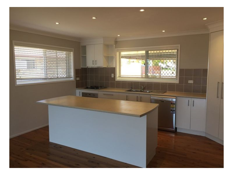30 Moonbi Street, Scarness QLD 4655
