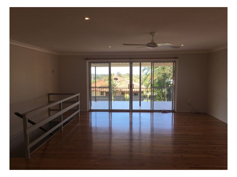 30 Moonbi Street, Scarness QLD 4655