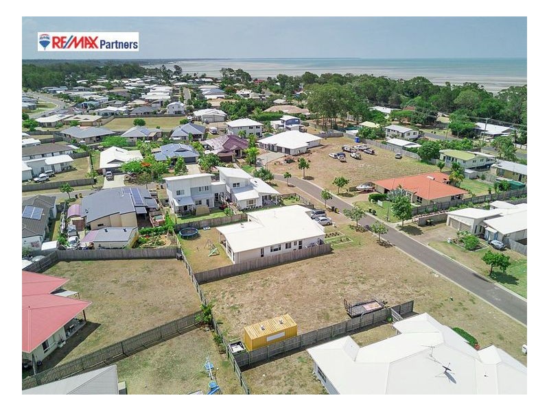 9 Seaway Parade, Toogoom QLD 4655