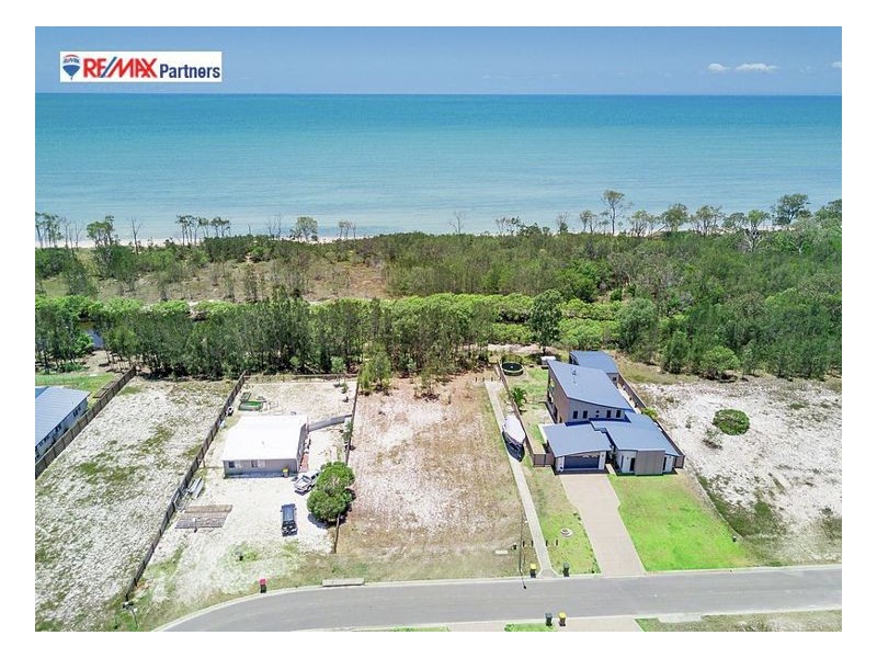 6 Eds Place, Burrum Heads QLD 4659