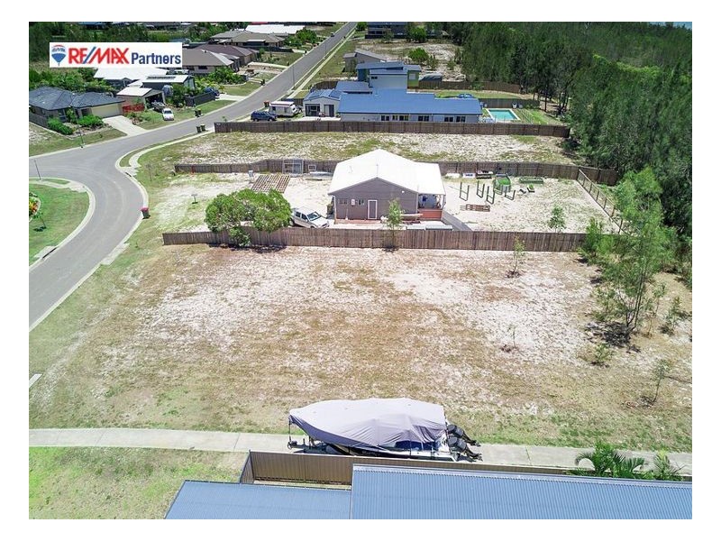 6 Eds Place, Burrum Heads QLD 4659