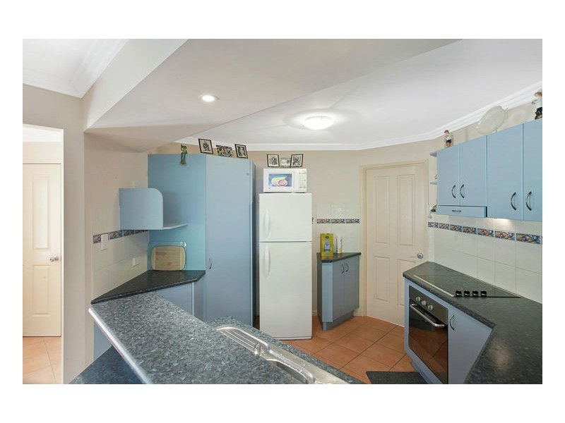 15/33 Elizabeth Street, Urangan QLD 4655