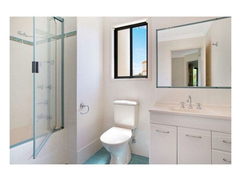 15/33 Elizabeth Street, Urangan QLD 4655