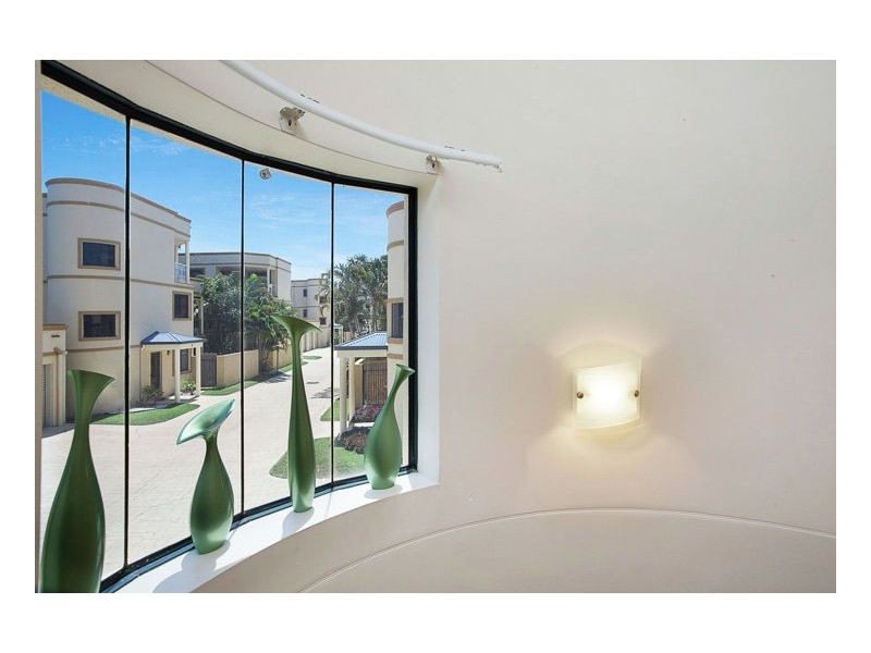 15/33 Elizabeth Street, Urangan QLD 4655